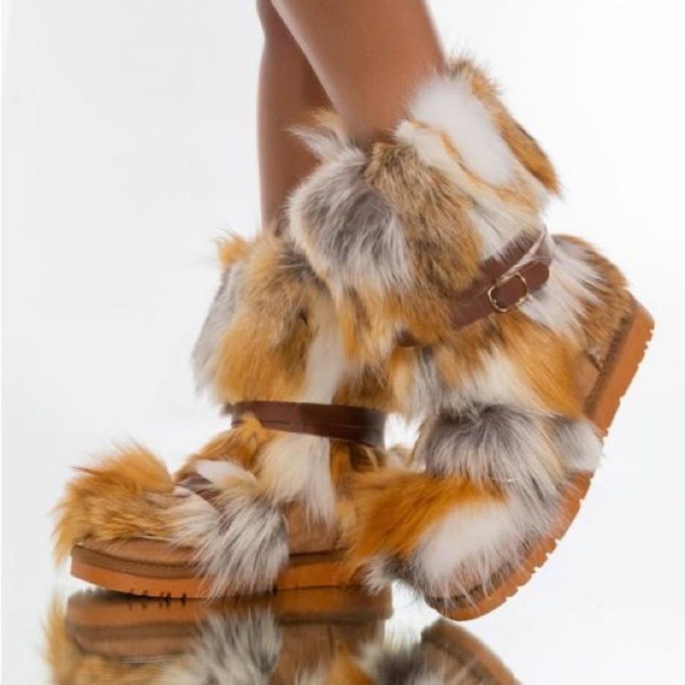 Azalea Wang Cozy booties